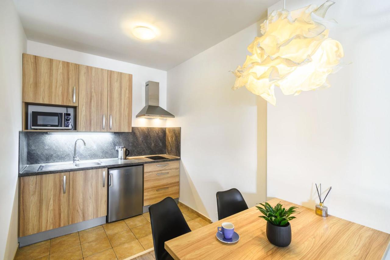 Pilsner Apartments Пльзень Экстерьер фото